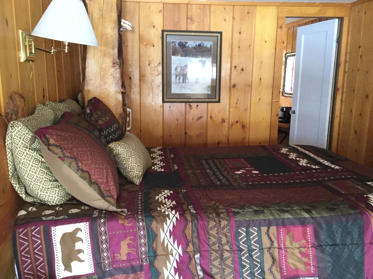 Chinook Winds Motel Дубойз Екстер'єр фото