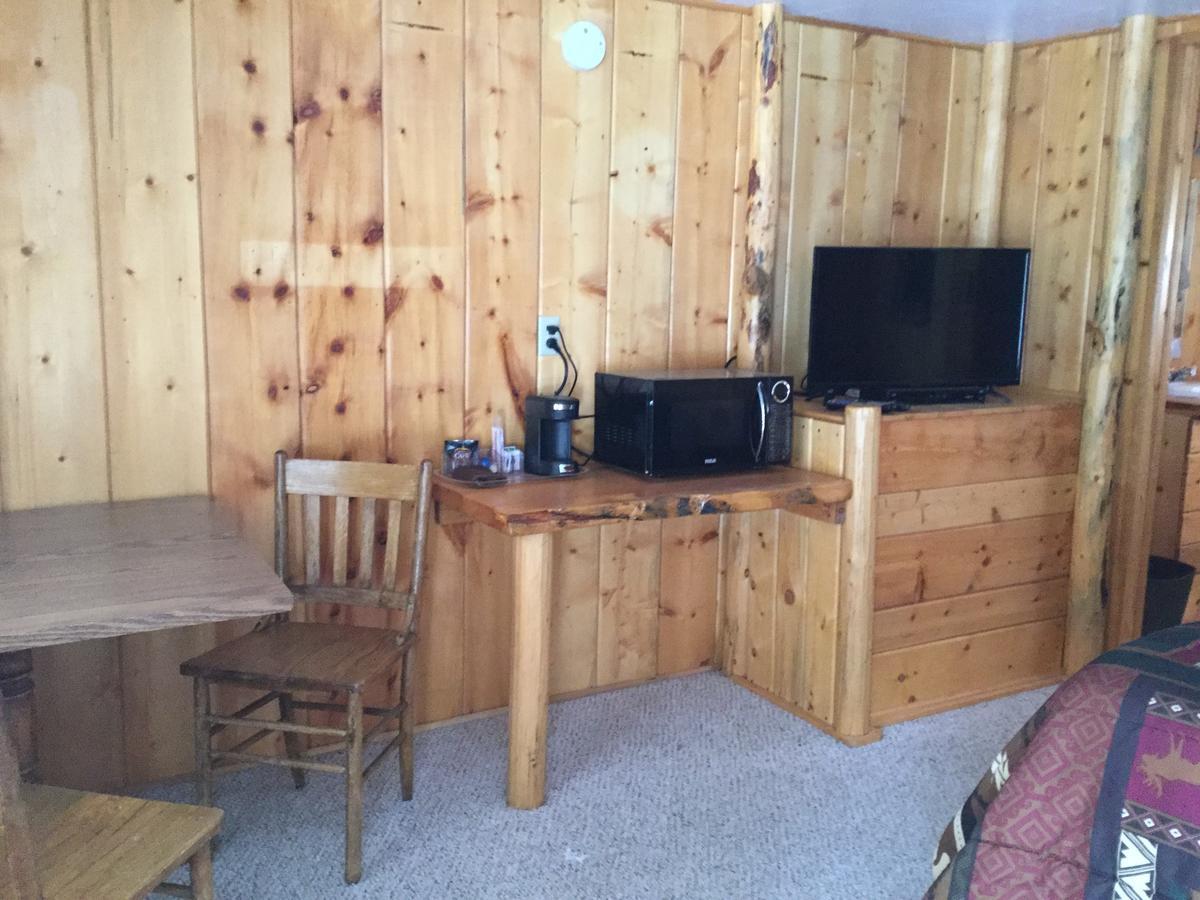 Chinook Winds Motel Дубойз Екстер'єр фото