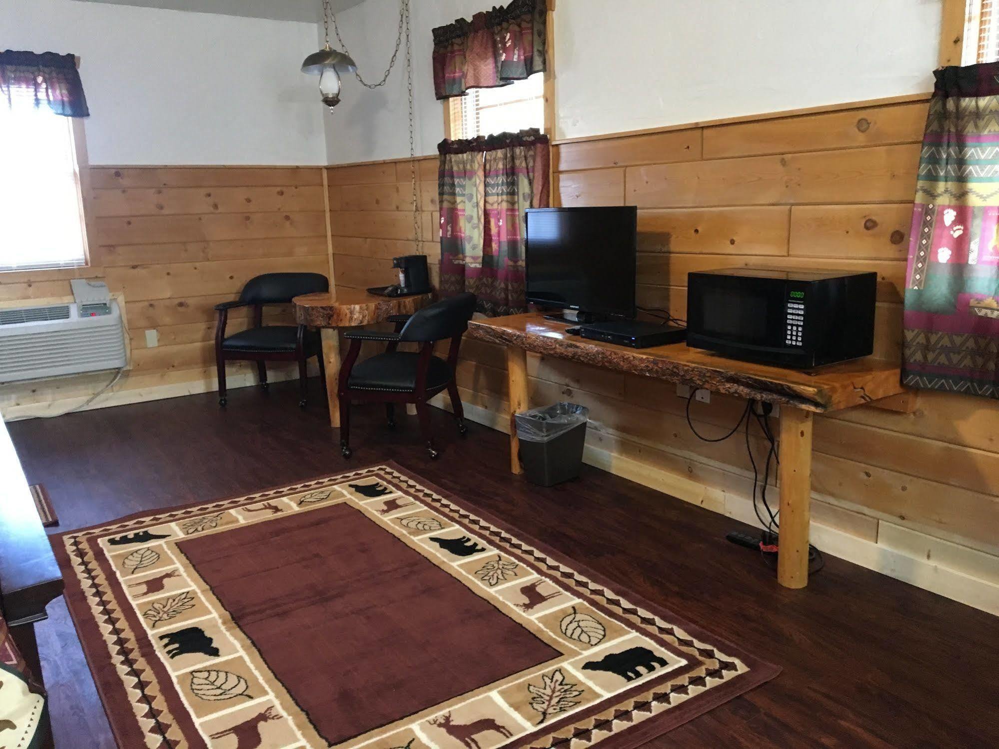Chinook Winds Motel Дубойз Екстер'єр фото